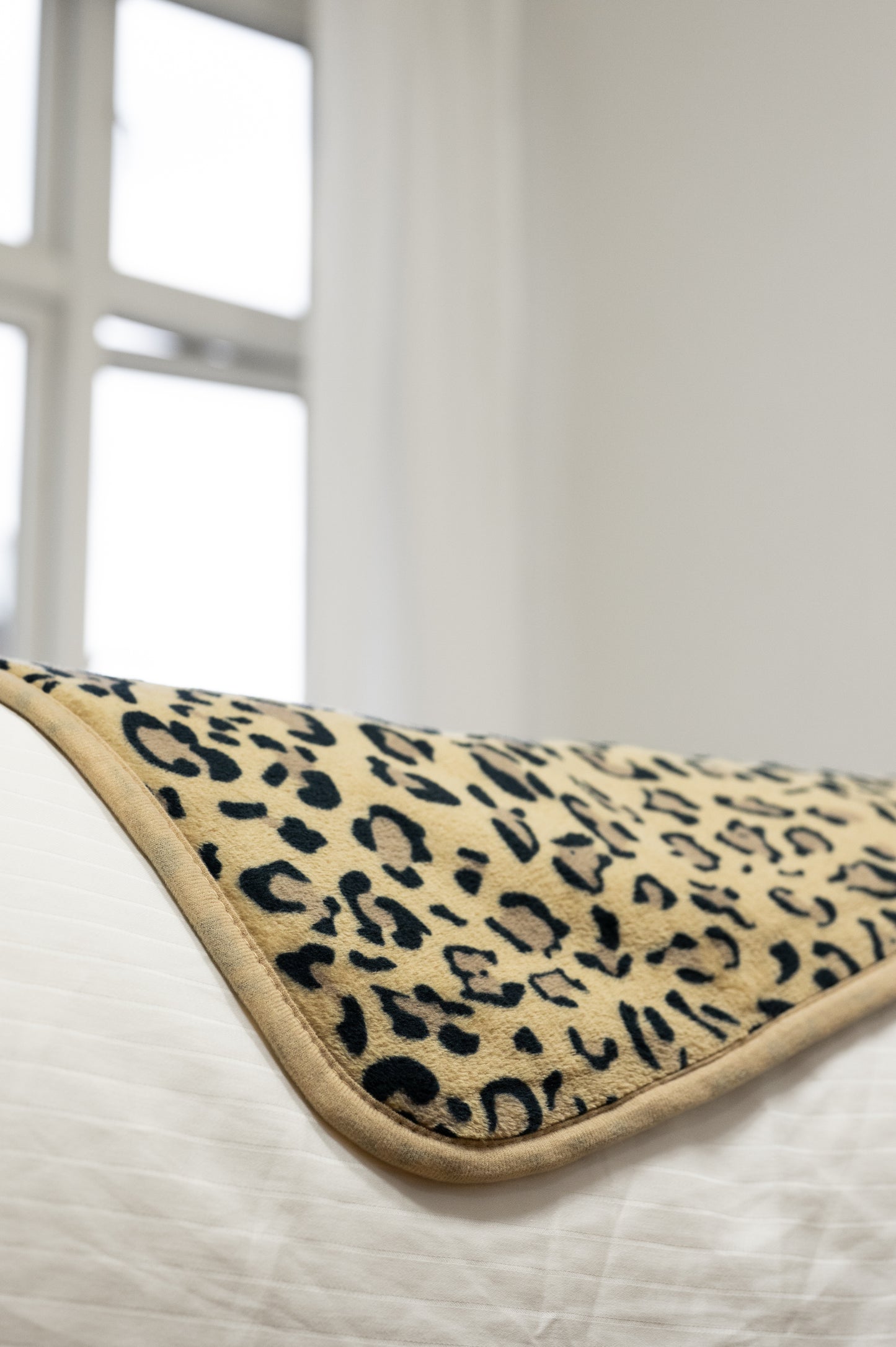 Waterproof Goddess Blanket™ - Wild Leopard