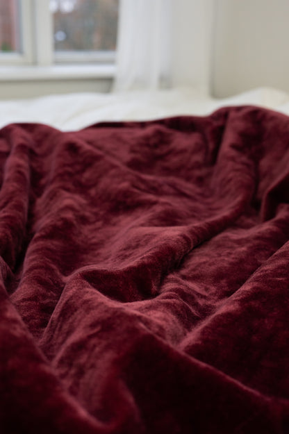 Waterproof Goddess Blanket™ – Moon Blood