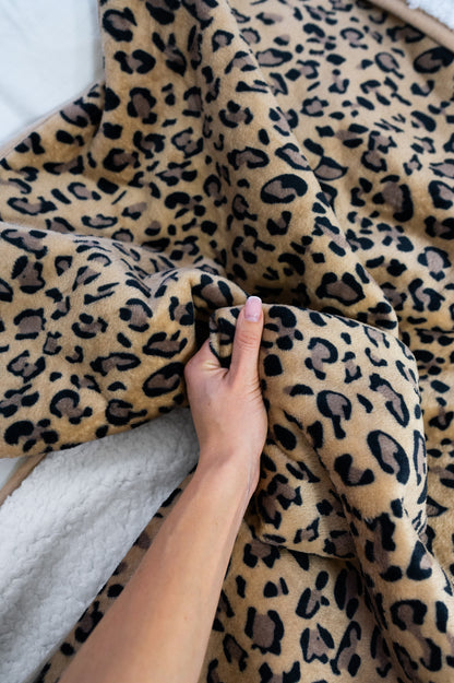 Waterproof Goddess Blanket™ - Wild Leopard