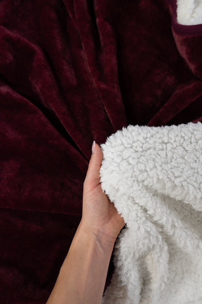 Waterproof Goddess Blanket™ – Moon Blood