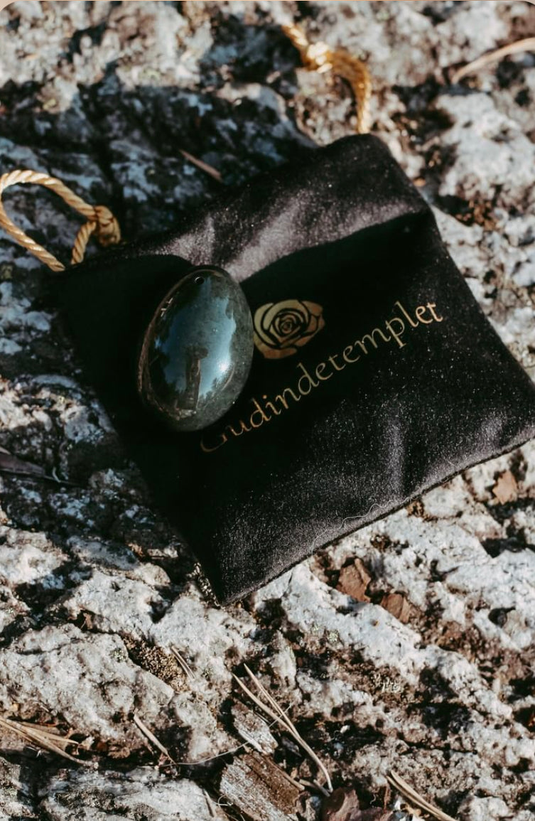 Nephrite Jade Egg - GIA certified